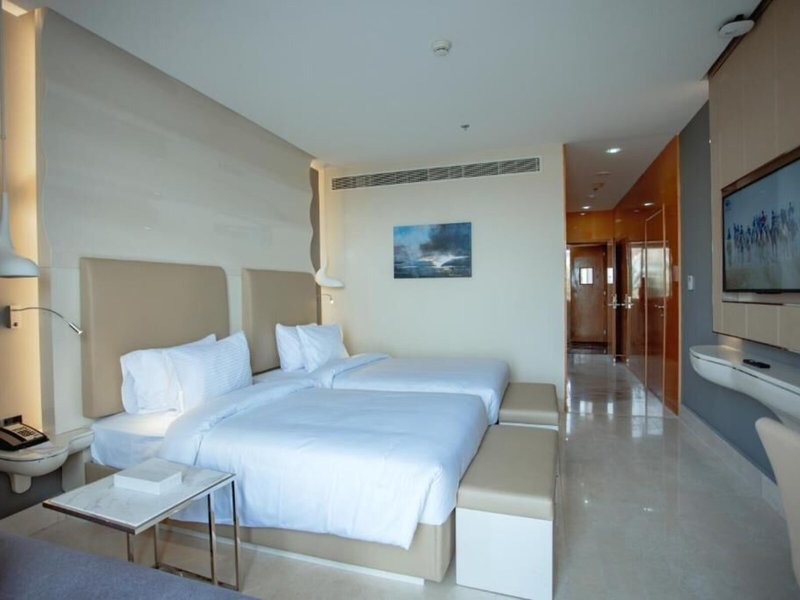 Alberni Hotel and Resort 9