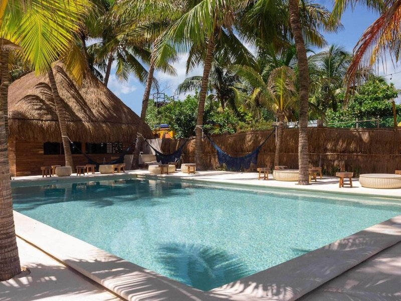 Selina Poc Na Isla Mujeres 13