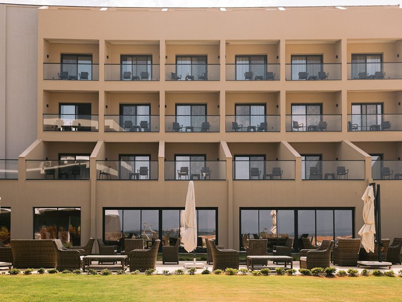 Ramada by Wyndham Cesme 1