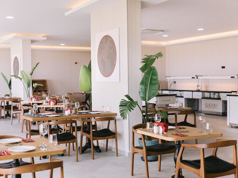 Ramada by Wyndham Cesme 21