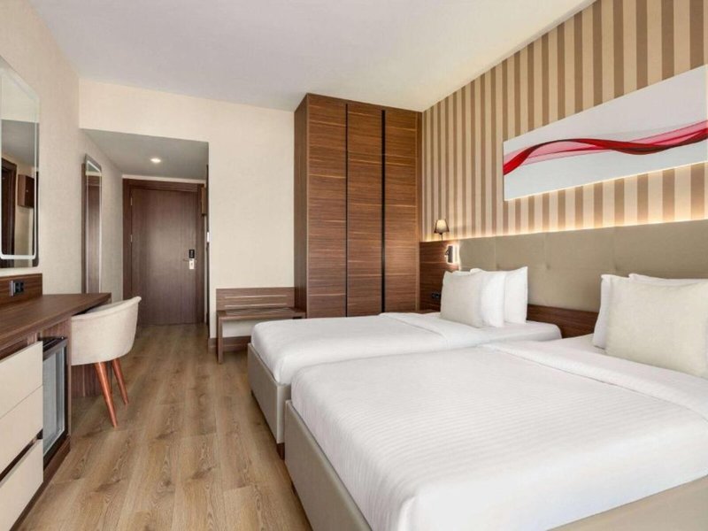 Ramada by Wyndham Cesme 35