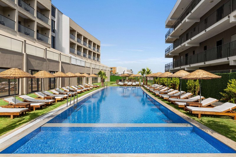 Ramada by Wyndham Cesme 2