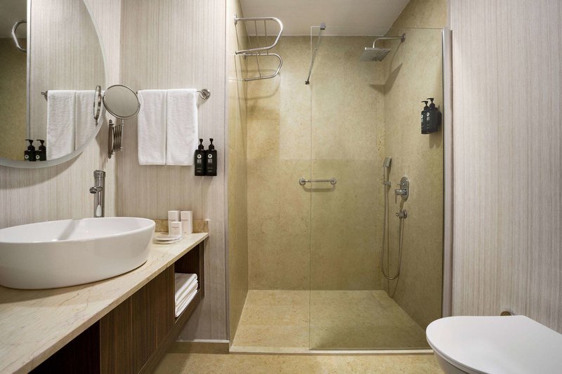 Ramada by Wyndham Cesme 13