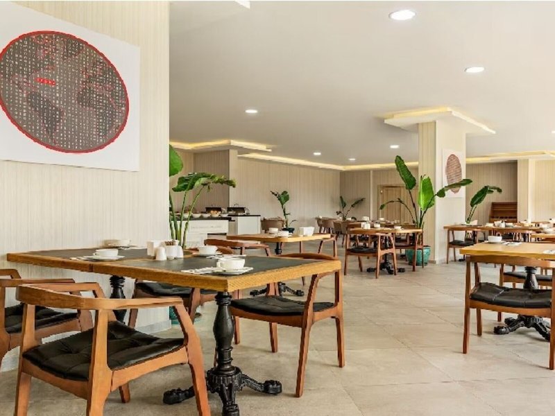 Ramada by Wyndham Cesme 20