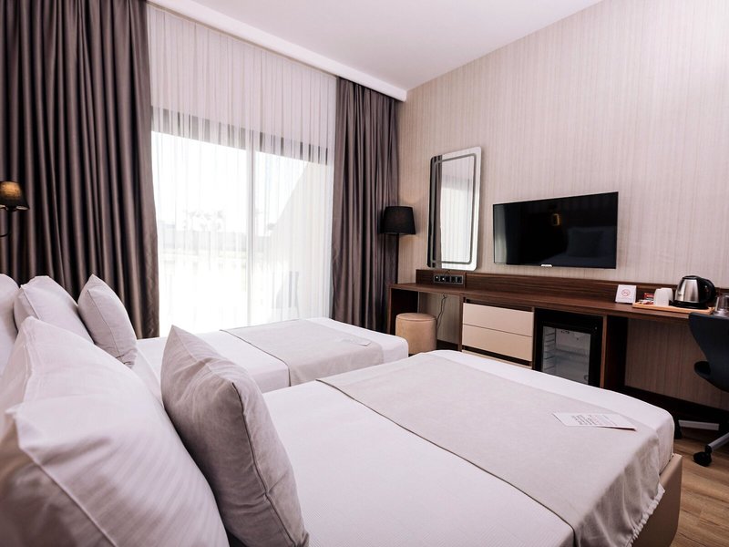 Ramada by Wyndham Cesme 28