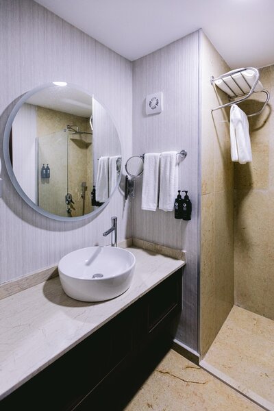 Ramada by Wyndham Cesme 8