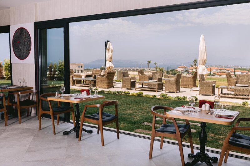 Ramada by Wyndham Cesme 9