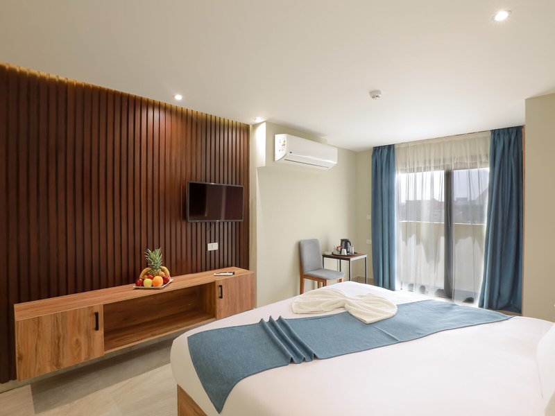 Pyramid Front Hotel 17