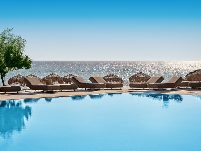 The Bay Hotel + Suites 2