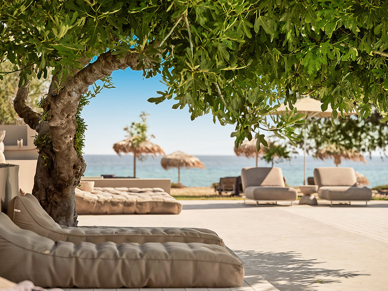 The Bay Hotel + Suites 4