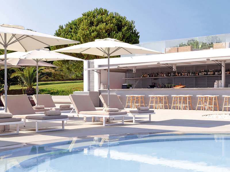 The Bay Hotel + Suites 7