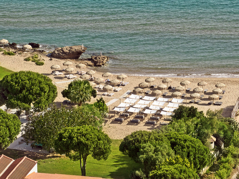 The Bay Hotel + Suites 10