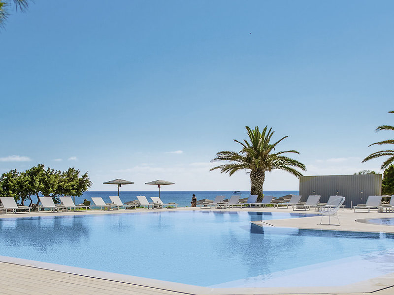 The Bay Hotel + Suites 17