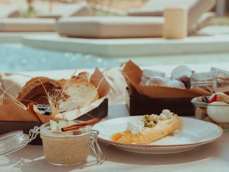 The Bay Hotel + Suites 6