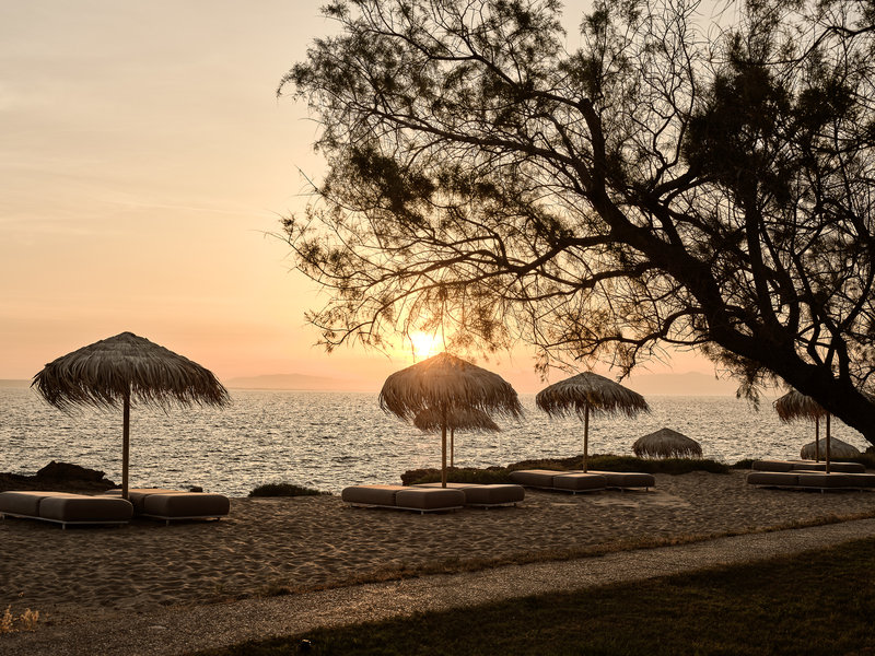 The Bay Hotel + Suites 10