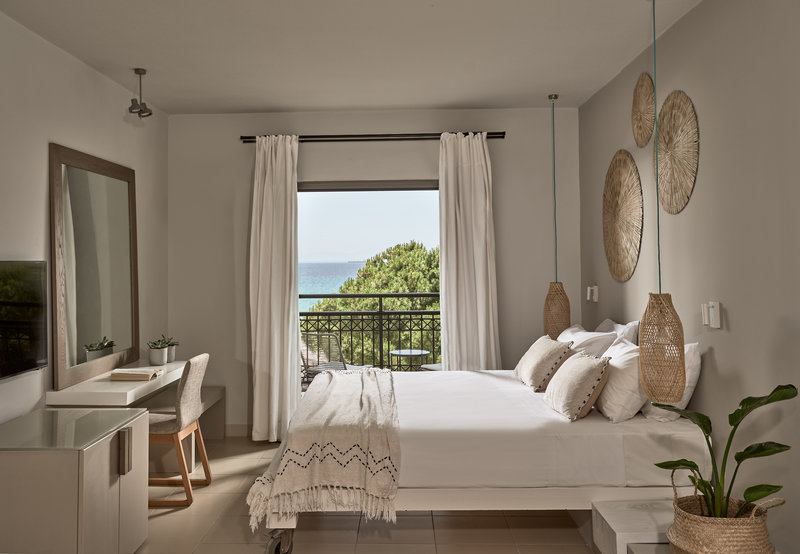 The Bay Hotel + Suites 14