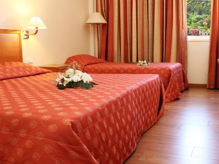 The Bay Hotel & Suites 3