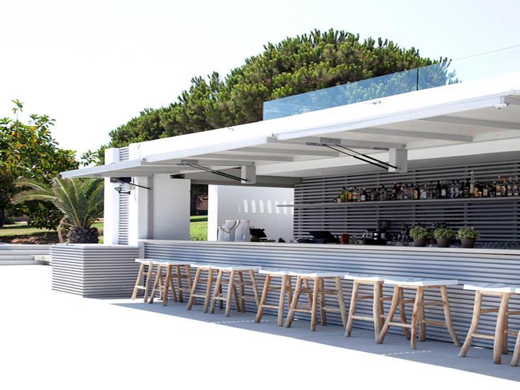 The Bay Hotel & Suites 4