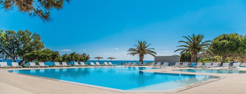 The Bay Hotel + Suites 12