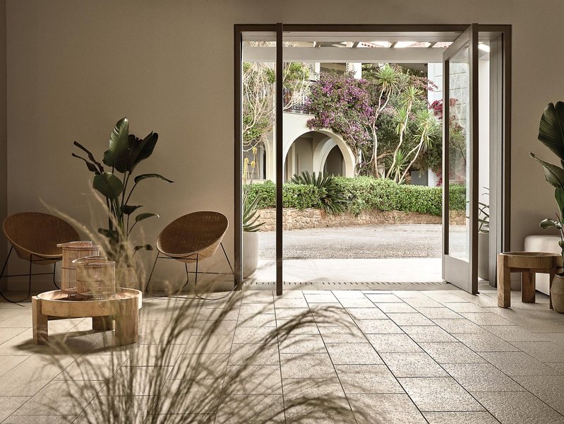 The Bay Hotel + Suites 28