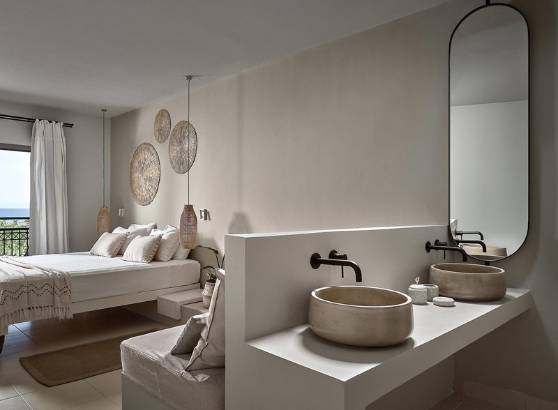 The Bay Hotel + Suites 33