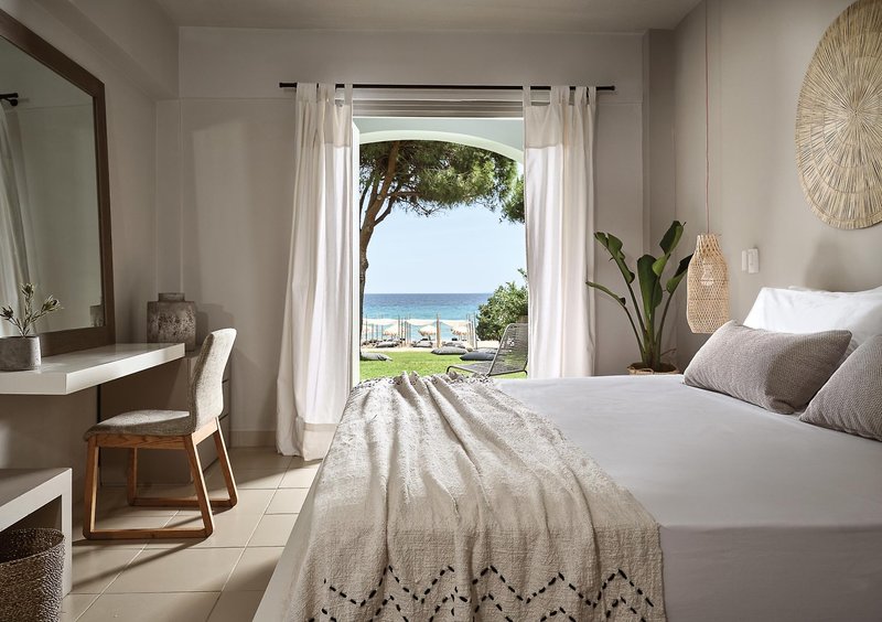 The Bay Hotel + Suites 36