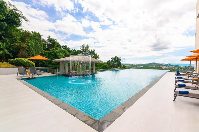 Hilltop Hotel & Residence 5