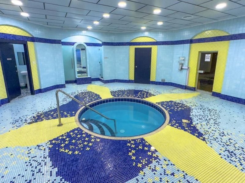 eStay Inn Hotel 8