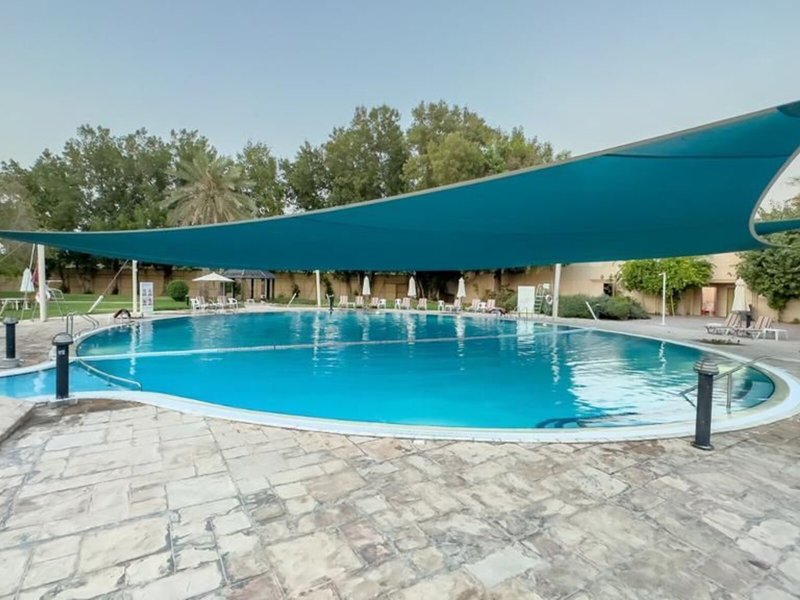 eStay Inn Hotel 9