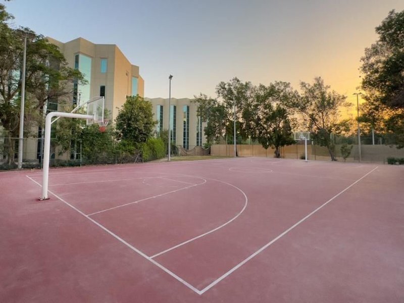 eStay Inn Hotel 18
