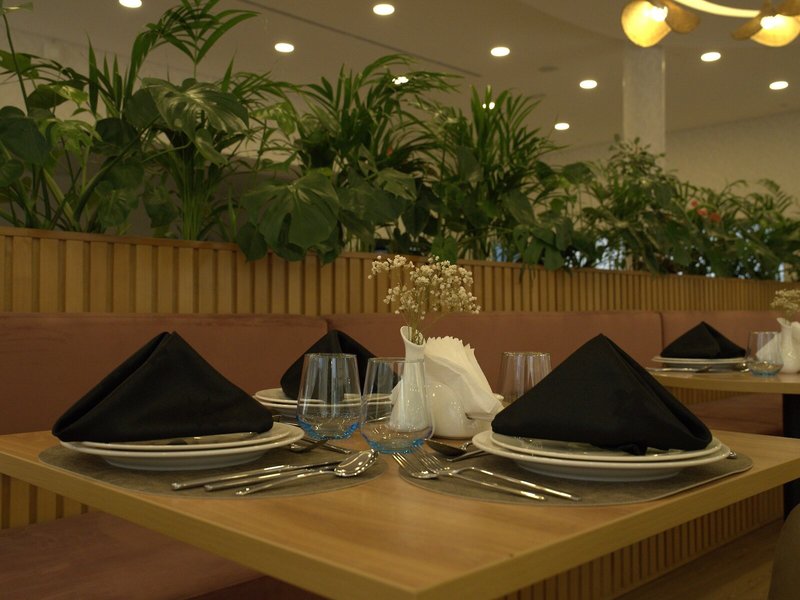 eStay Hotel 14