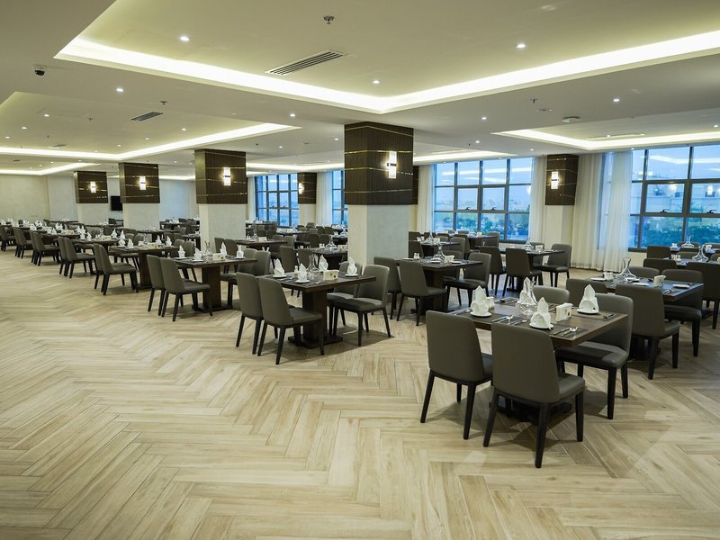 The Plaza Hotel & Resort 29