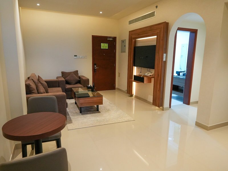 The Plaza Hotel & Resort 43