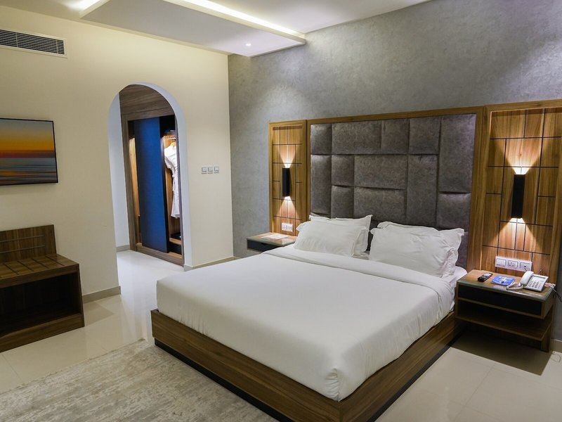 The Plaza Hotel & Resort 46