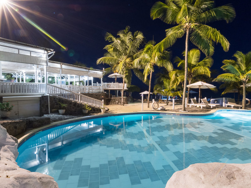 Hibiscus Beach Resort & Spa 12