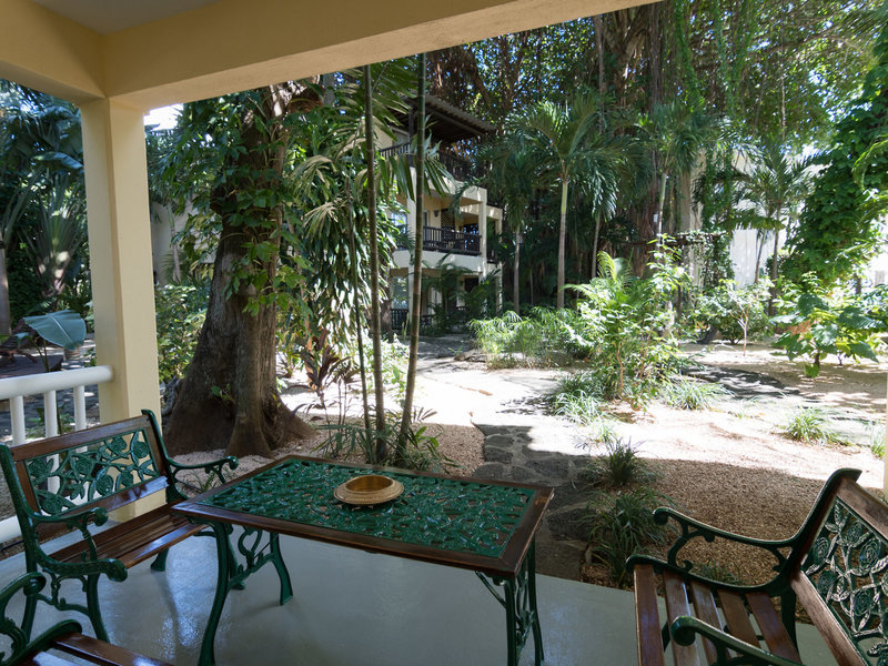 Hibiscus Beach Resort & Spa 16