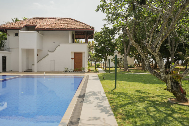 Hibiscus Beach Hotel & Villas 4