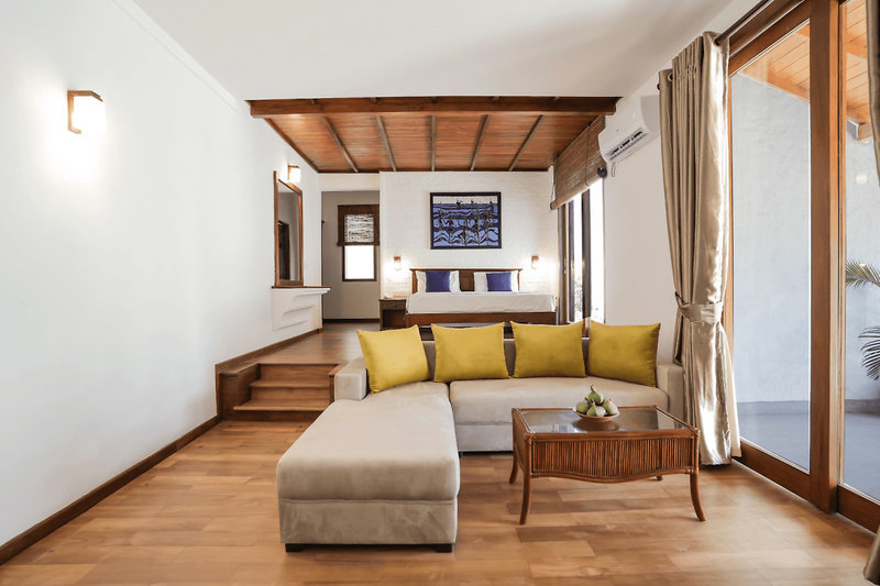 Hibiscus Beach Hotel & Villas 6