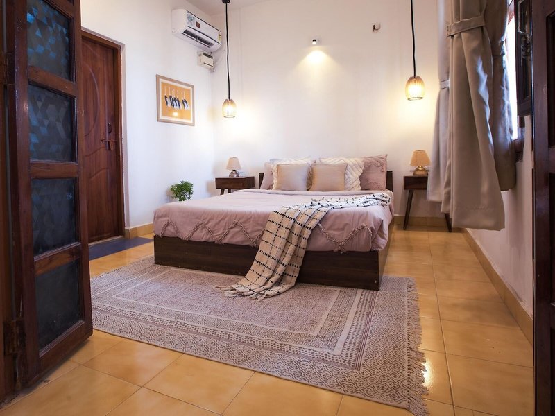 Woodpegger by The Beach 26