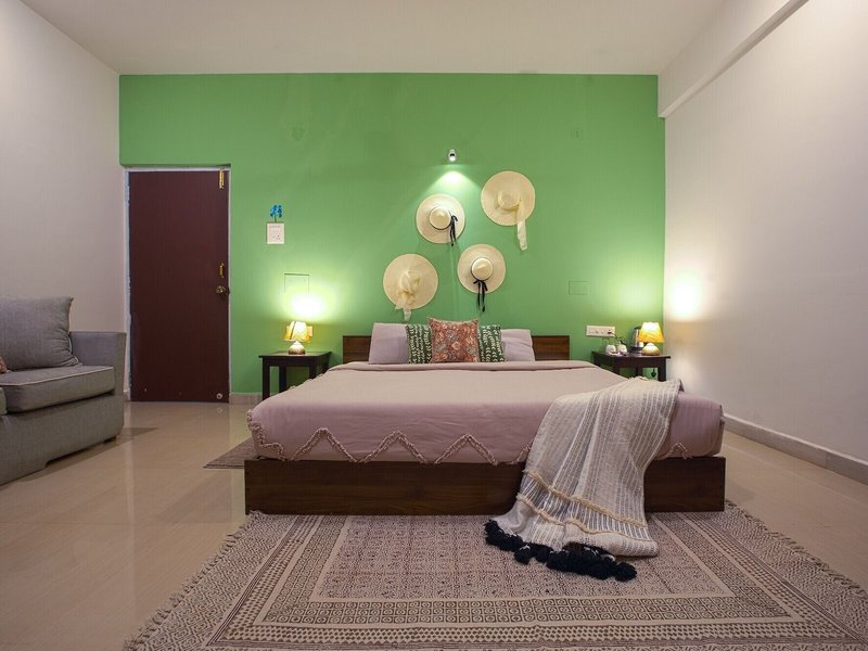 Woodpegger by The Beach 32