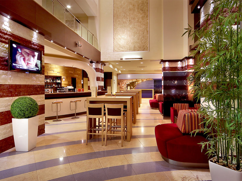 Flamingo Grand 19