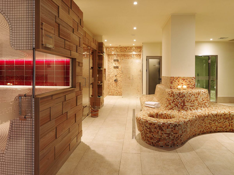 Flamingo Grand Hotel & Spa 19