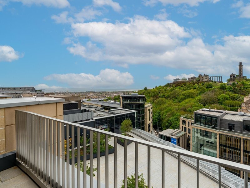 Roomzzz Edinburgh 3 - Exterior