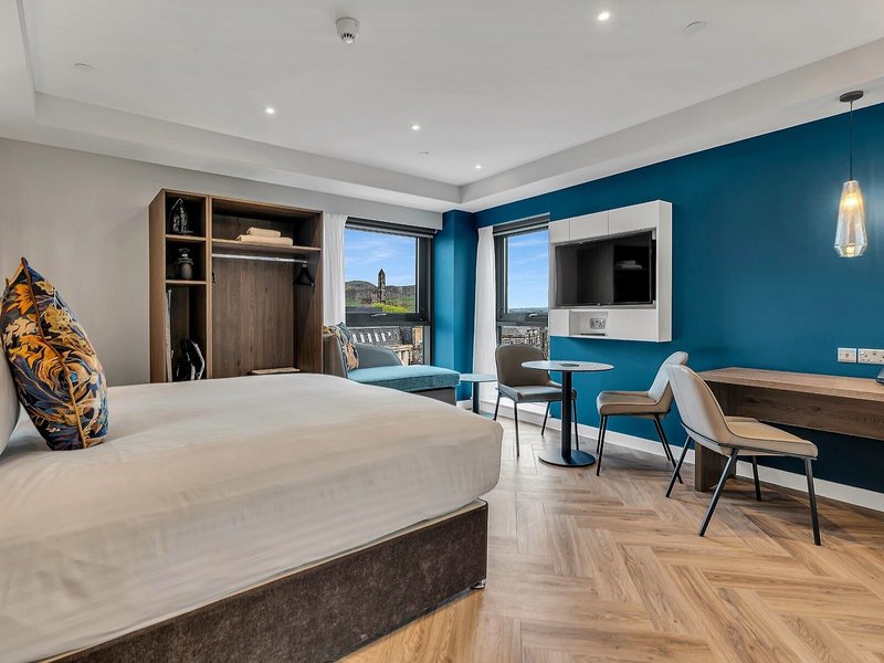Roomzzz Edinburgh 35 - Room Example