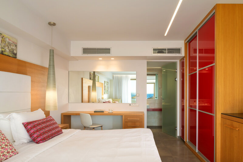 High Beach Resort 49