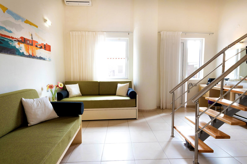 High Beach Resort 10