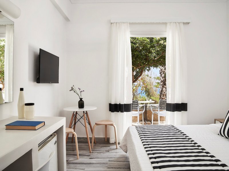 High Mill Paros 38