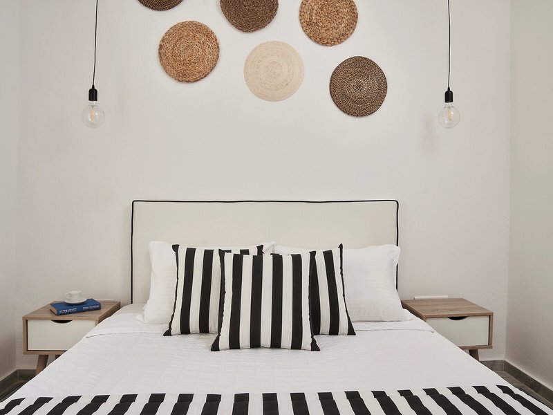 High Mill Paros 42