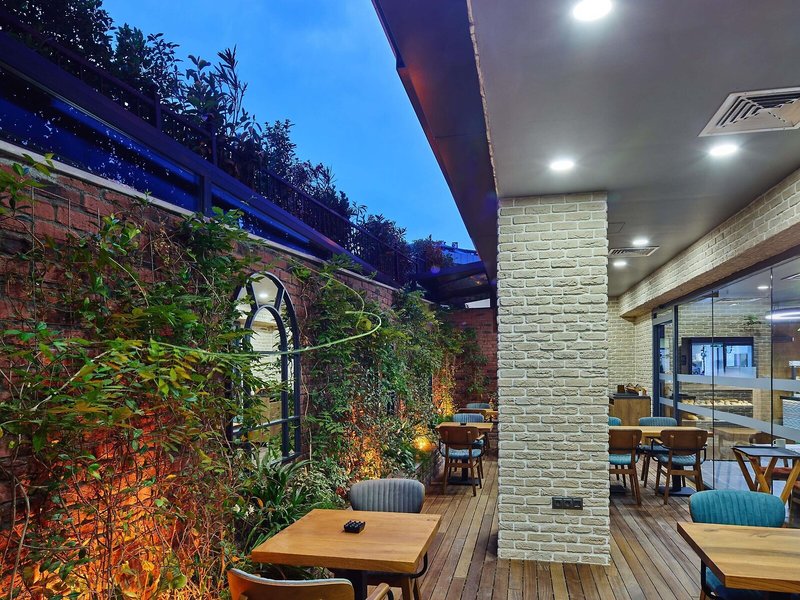 Ibis Istanbul Airport 15