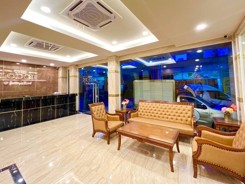 The Lodge Pattaya 2